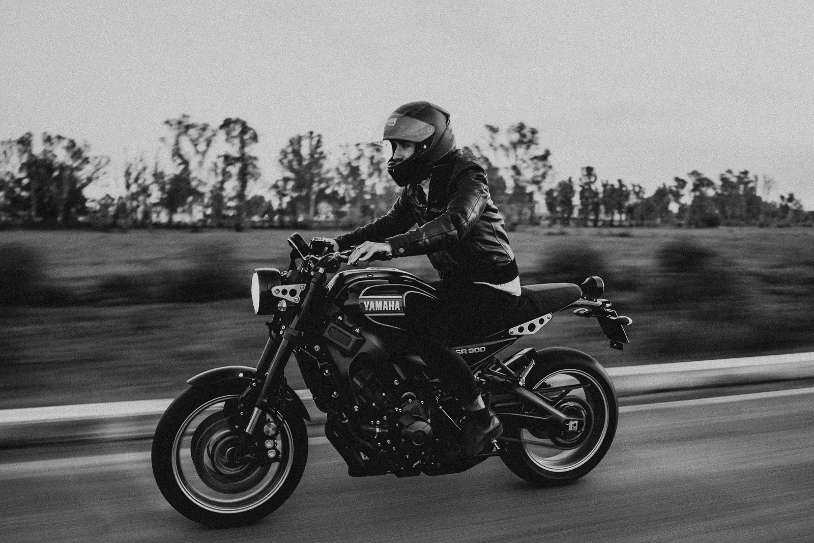 Yamaha Moto – foto 1